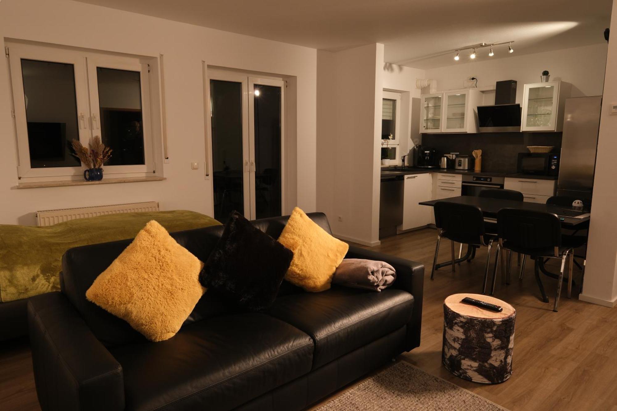 Apartment 4 *